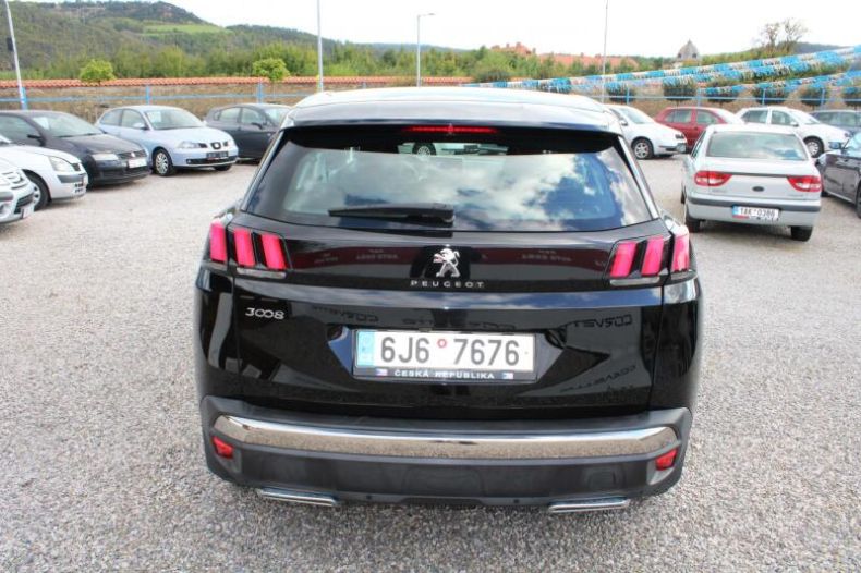 Peugeot 3008 - hlavní fotka