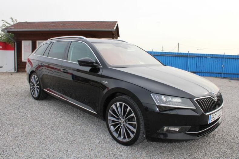 Škoda Superb - hlavní foto