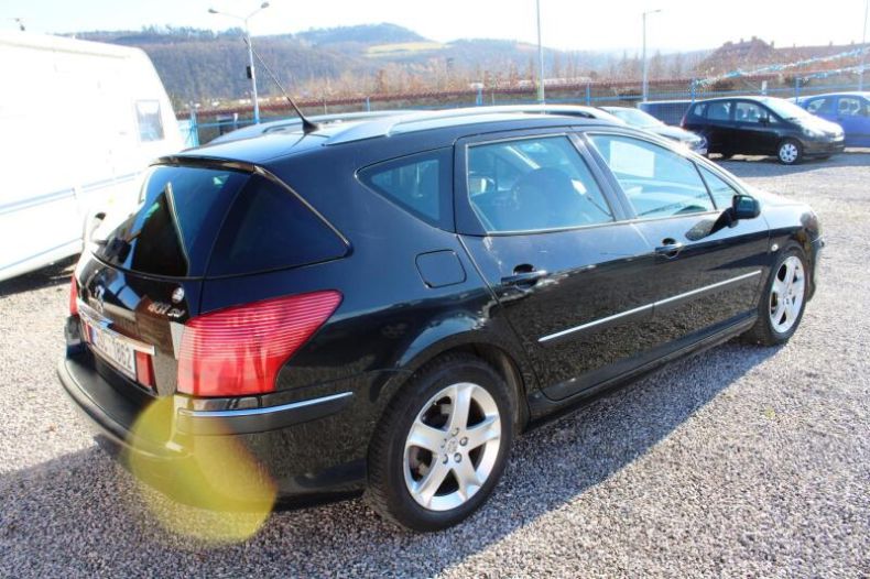 Peugeot 407 - hlavní fotka