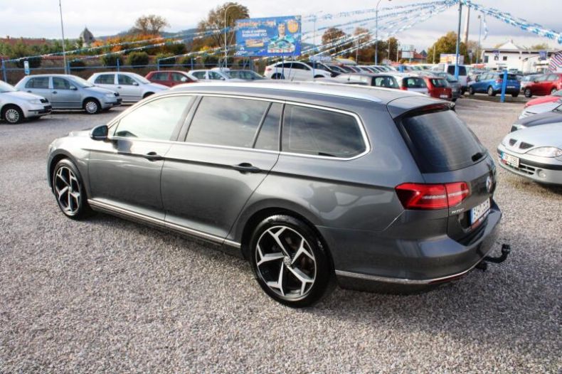Volkswagen Passat - hlavní fotka