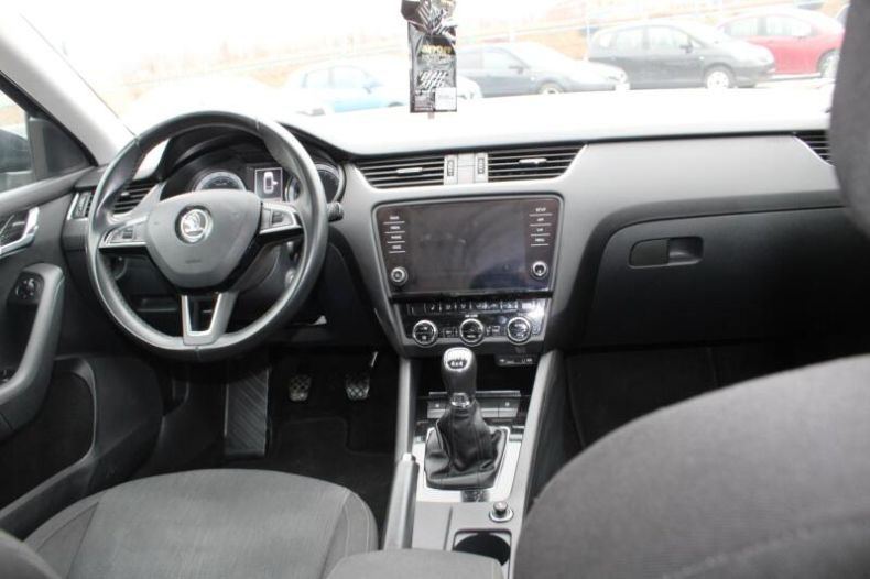 Škoda Octavia - hlavní fotka