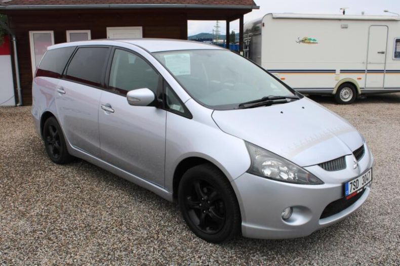 Mitsubishi Grandis - hlavní foto