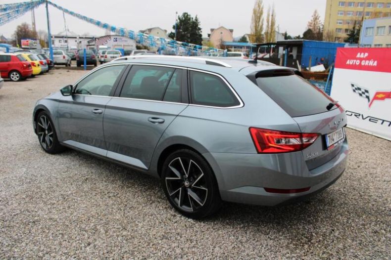 Škoda Superb - hlavní fotka