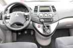 Mitsubishi Grandis - fotka číslo 15