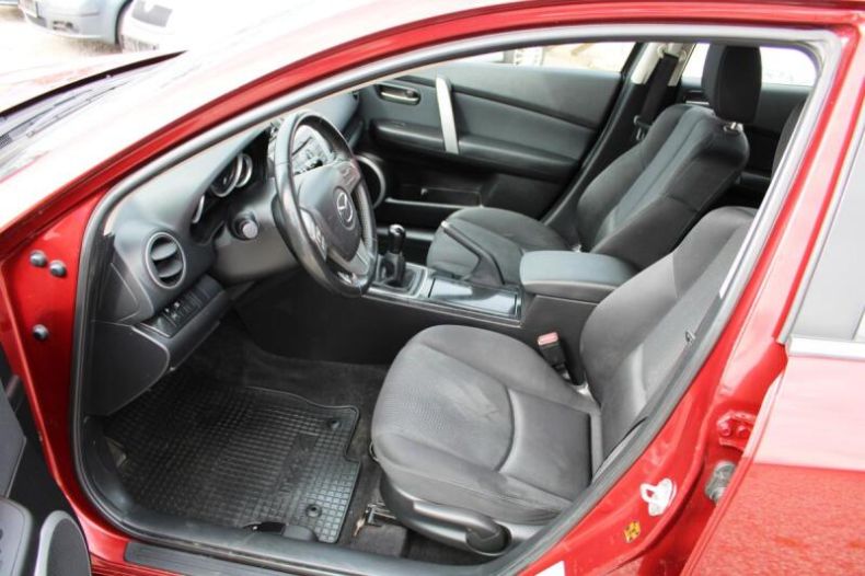 Mazda 6 - hlavní fotka