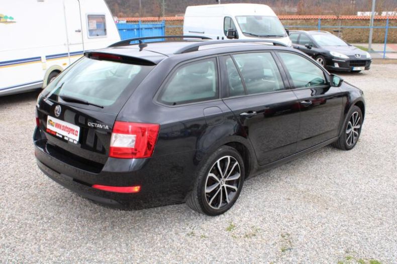 Škoda Octavia - hlavní fotka