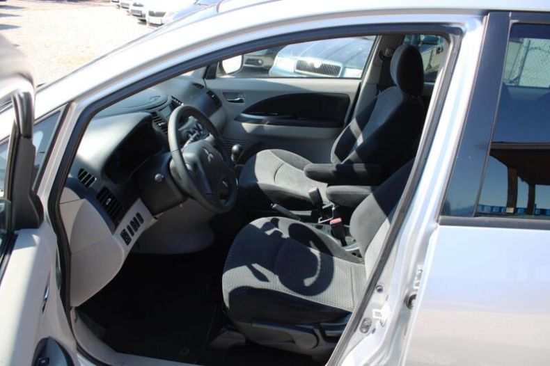 Mitsubishi Grandis - hlavní fotka