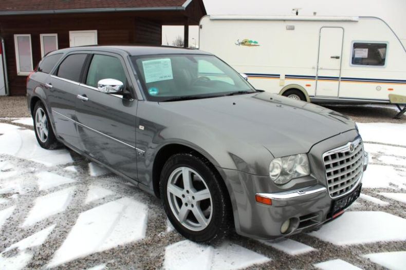 Chrysler 300 - hlavní foto