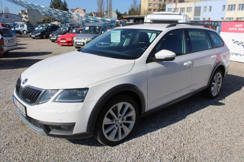 Škoda Octavia - hlavní fotka