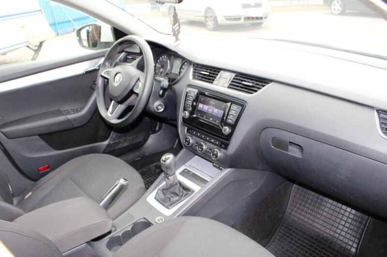 Škoda Octavia - hlavní fotka