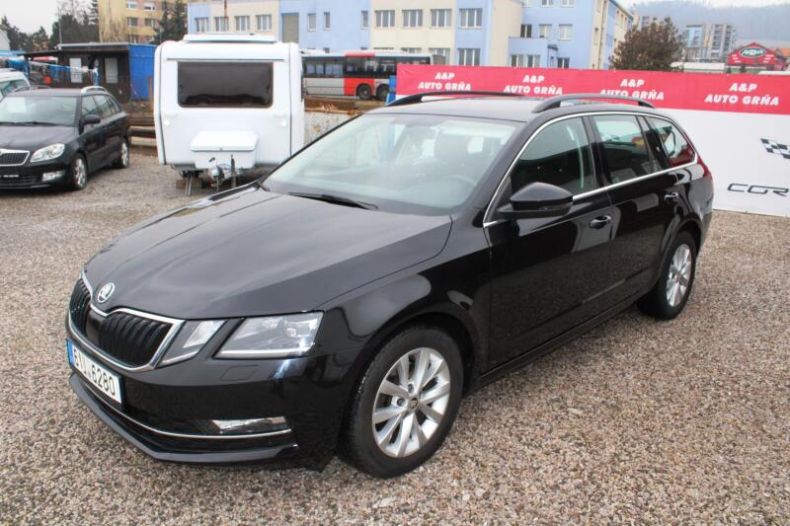 Škoda Octavia - hlavní fotka
