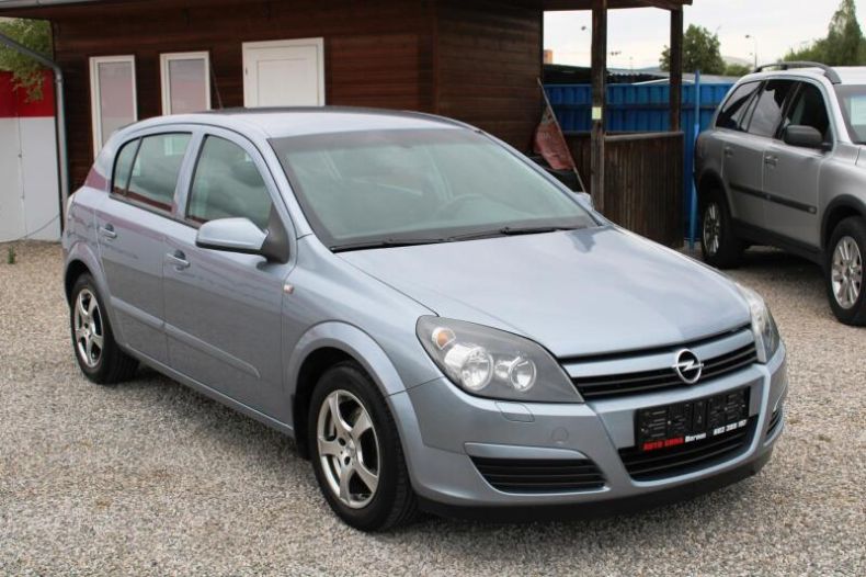 Opel Astra - hlavní fotka inzerátu