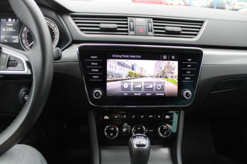 Škoda Superb - hlavní fotka