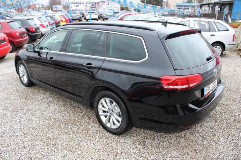 Volkswagen Passat - hlavní fotka