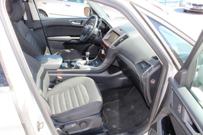 Ford Galaxy - hlavní fotka