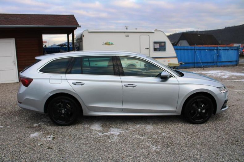 Škoda Octavia - hlavní fotka