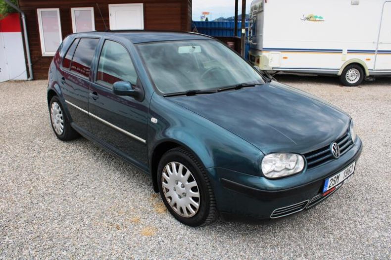 Volkswagen Golf - hlavní fotka inzerátu
