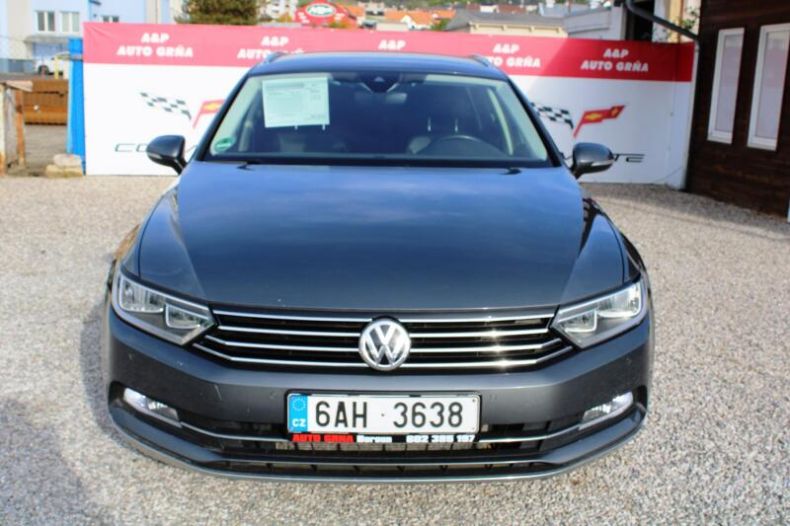 Volkswagen Passat - hlavní fotka