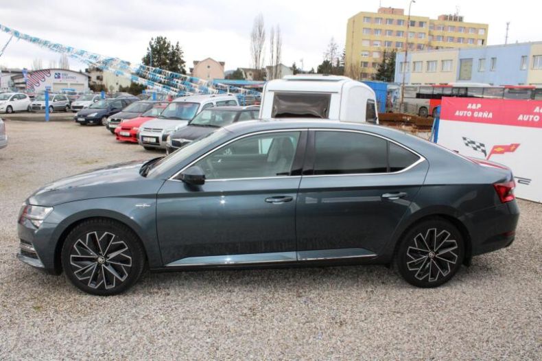 Škoda Superb - hlavní fotka