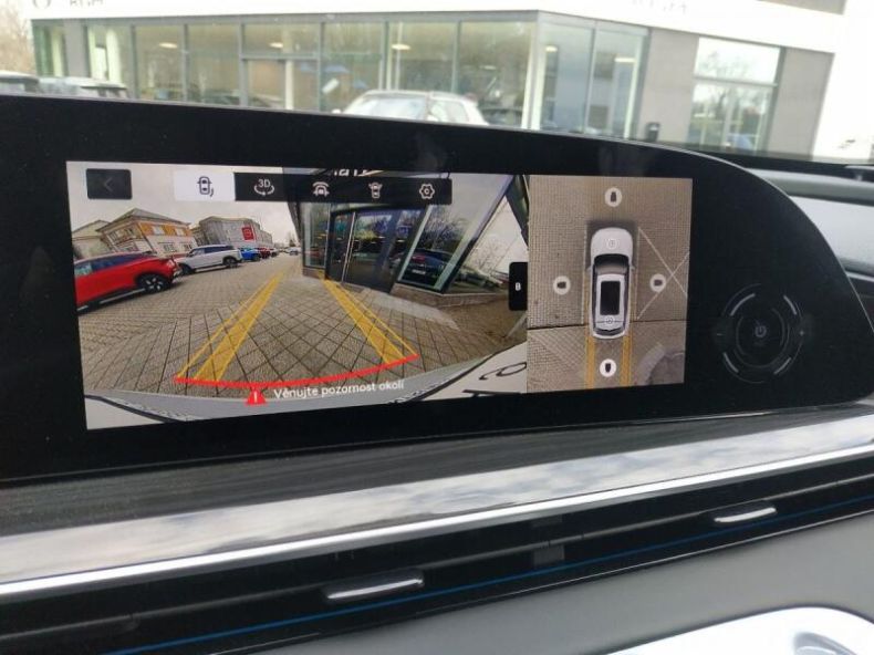 Omoda 9 - hlavní fotka