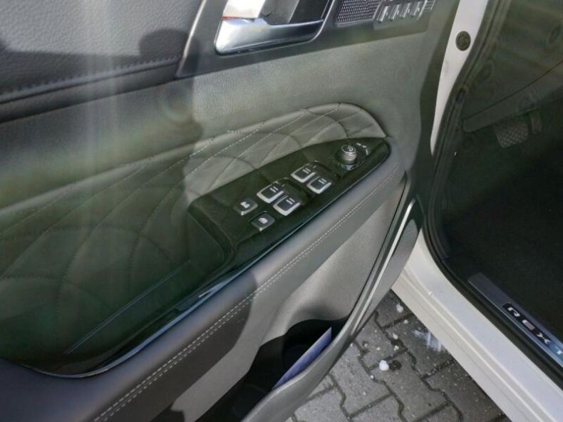 SsangYong Rexton - hlavní fotka