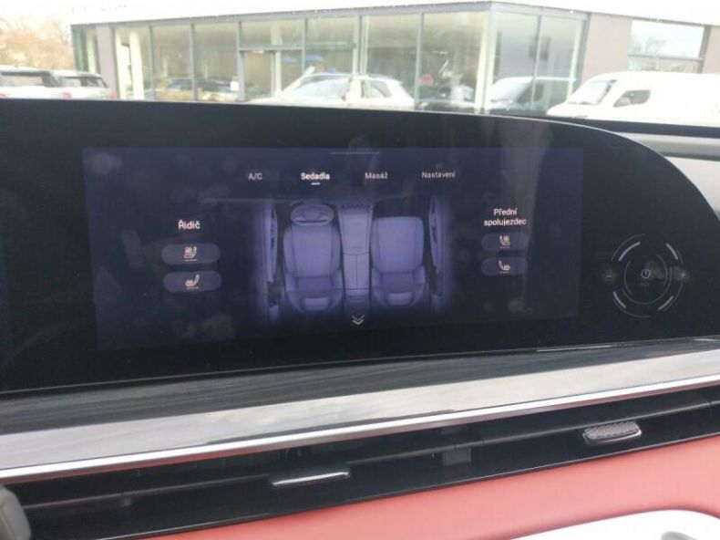 Omoda 9 - hlavní fotka