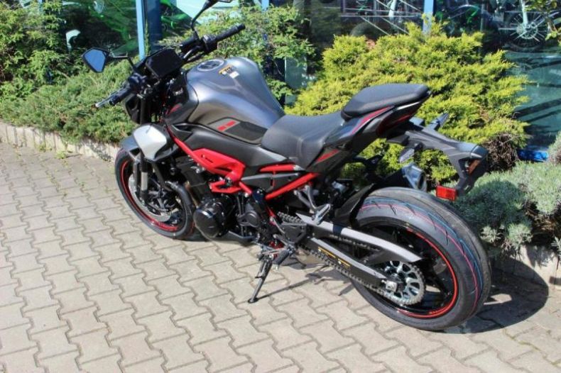 Kawasaki Z 900 - hlavní fotka