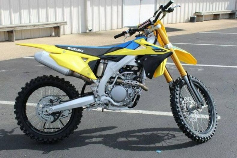 Suzuki RMZ - hlavní fotka