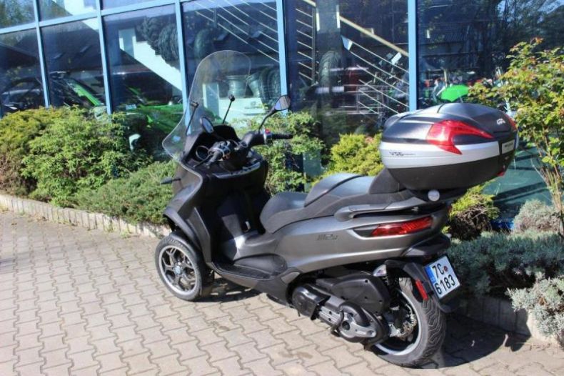 Piaggio MP3 - hlavní fotka