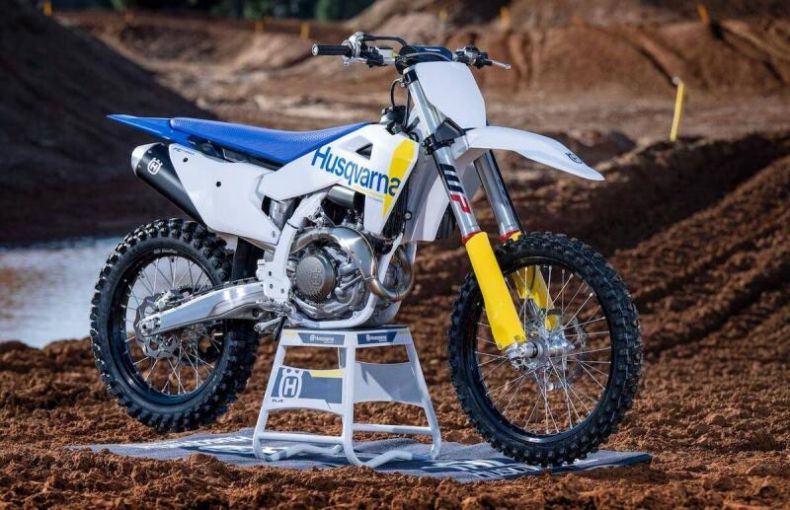 Husqvarna FC 450 - hlavní fotka