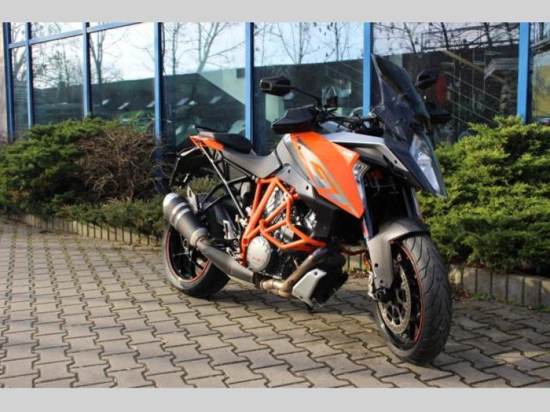 KTM Naked Bike - hlavní foto