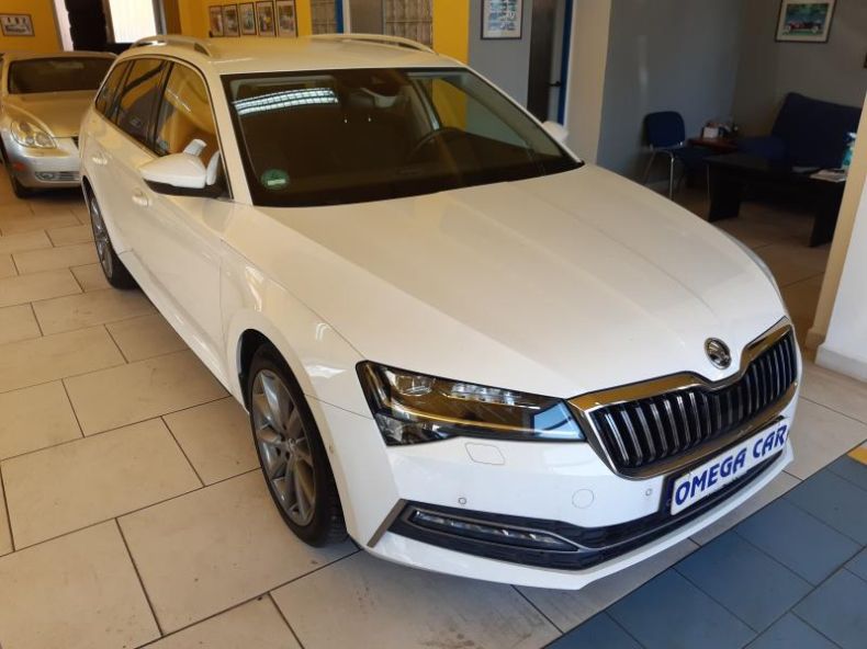 Škoda Superb - hlavní foto