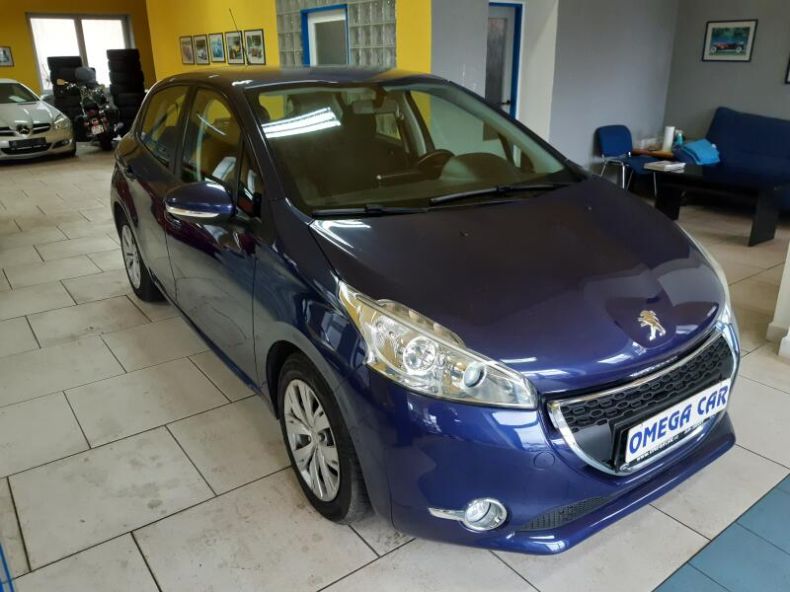 Peugeot 208 - hlavní foto