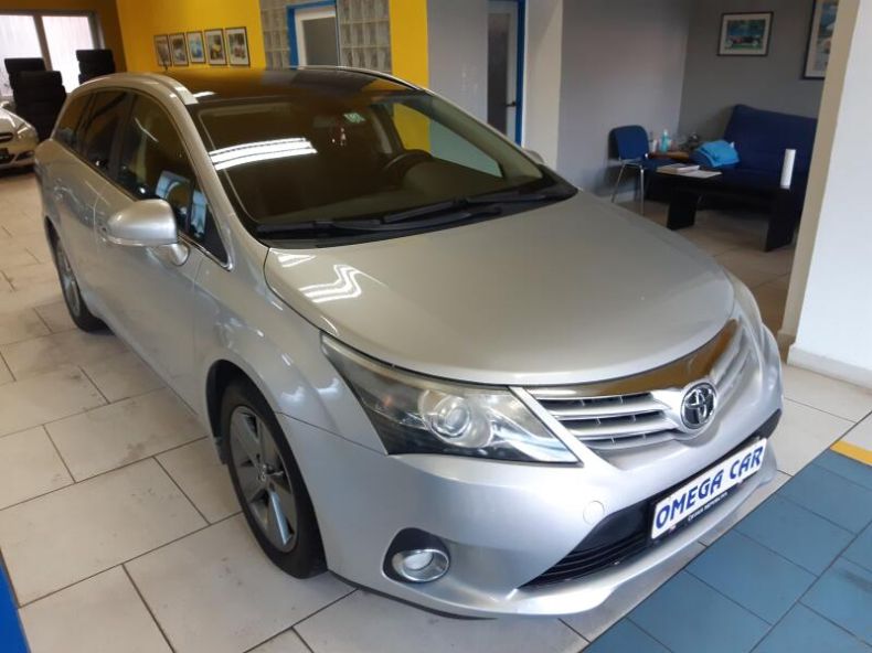 Toyota Avensis - hlavní foto