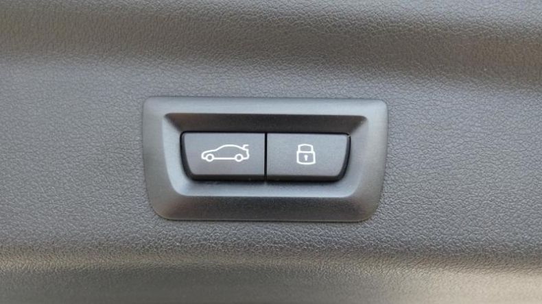 BMW X1 - hlavní fotka