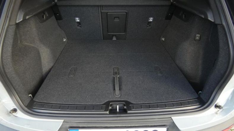 Volvo XC40 - hlavní fotka