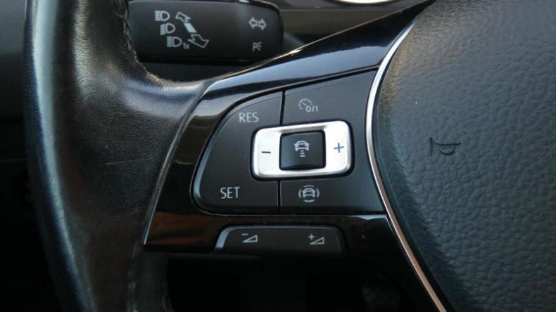 Volkswagen Tiguan - hlavní fotka