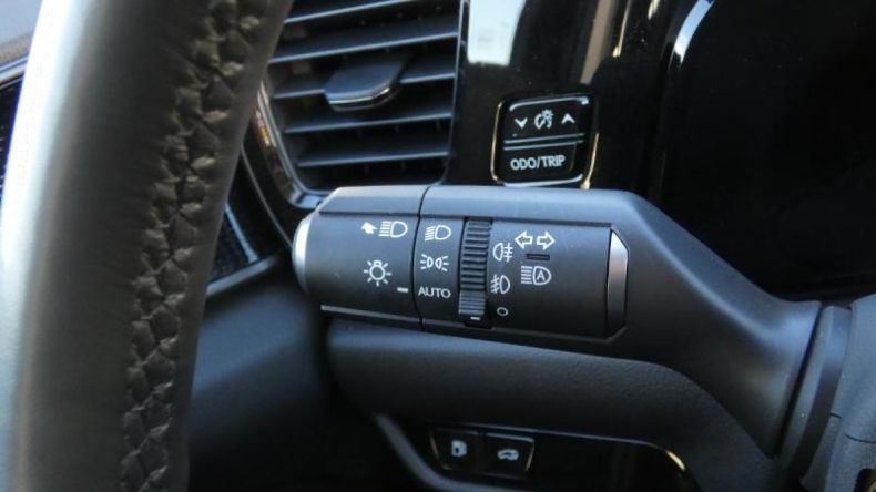 Lexus NX 350h - hlavní fotka