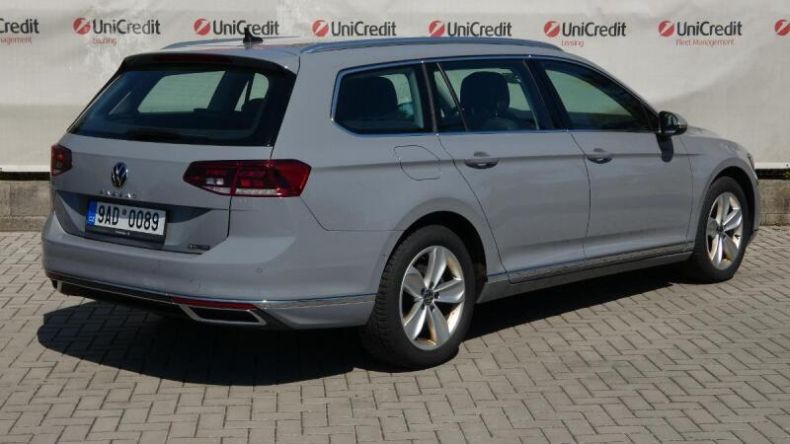 Volkswagen Passat - hlavní fotka
