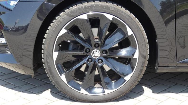 Škoda Superb - hlavní fotka