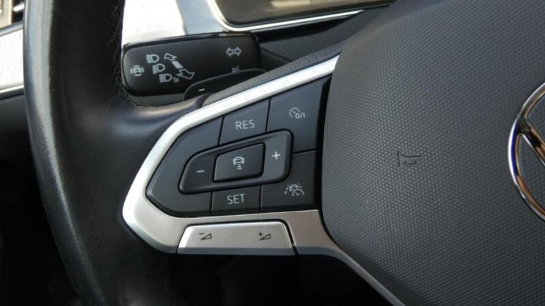 Volkswagen Passat - hlavní fotka