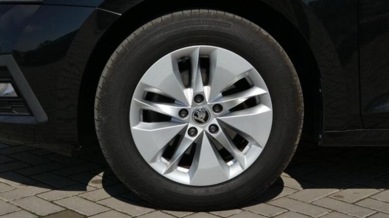 Škoda Octavia - hlavní fotka