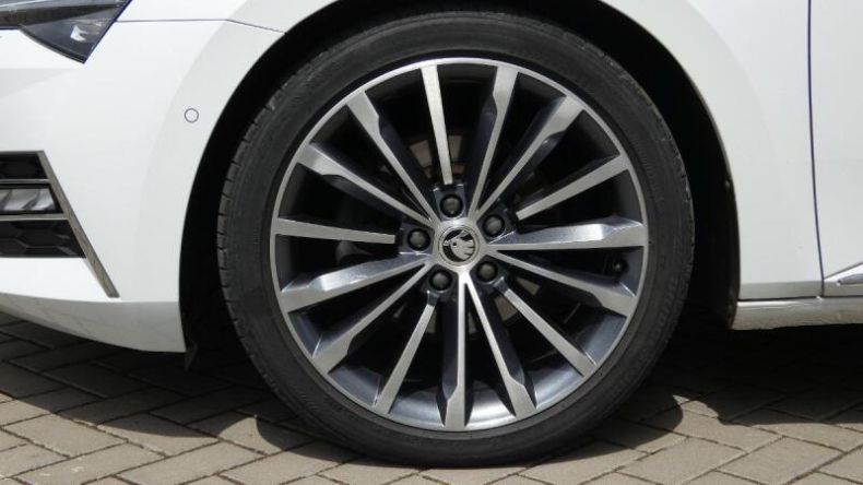 Škoda Superb - hlavní fotka