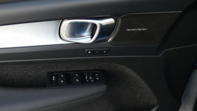 Volvo XC40 - hlavní fotka