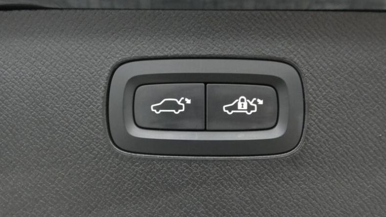 Volvo XC90 - hlavní fotka