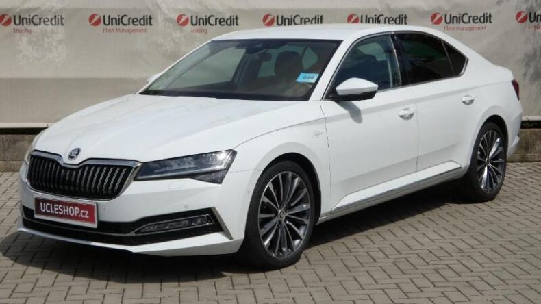 Škoda Superb - hlavní foto