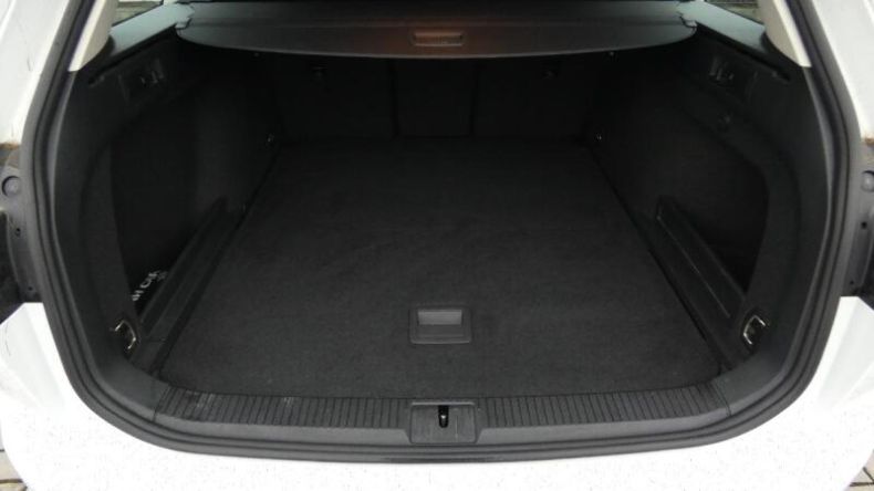 Volkswagen Passat - hlavní fotka