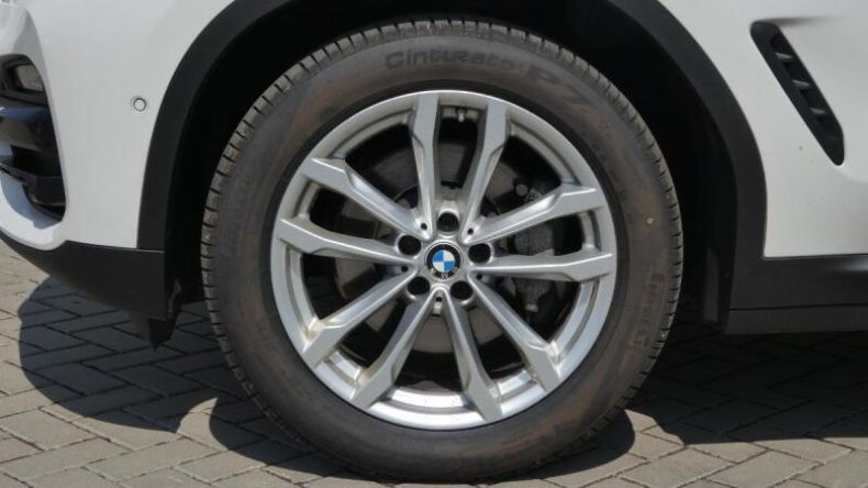 BMW X3 - hlavní fotka