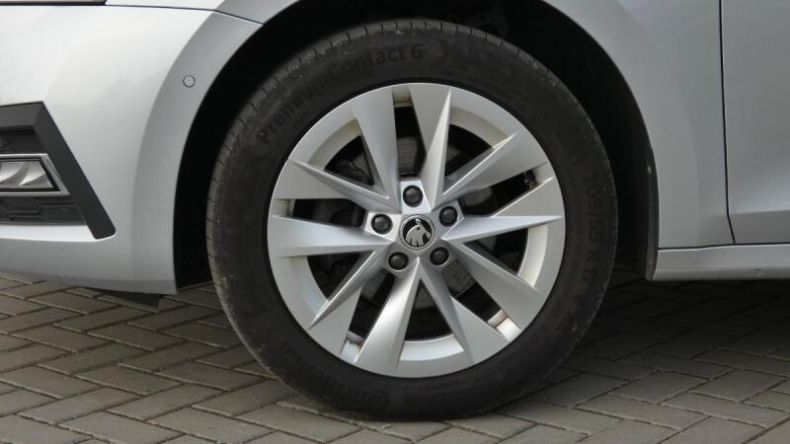 Škoda Octavia - hlavní fotka