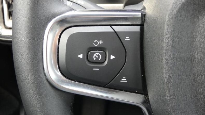 Volvo XC40 - hlavní fotka